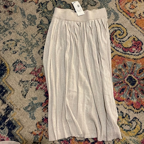 Molly Bracken Premium midi skirt - Picture 1 of 5